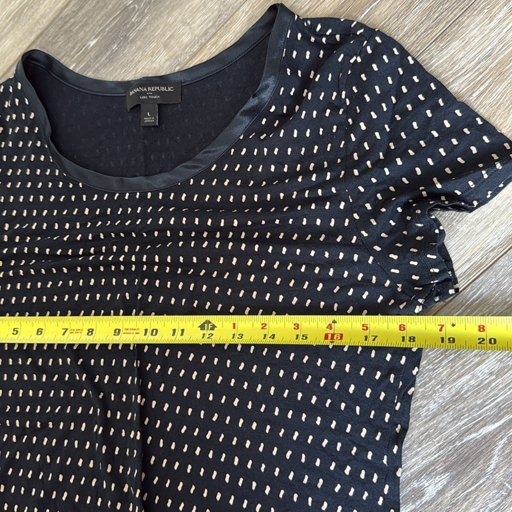 👏Banana Republic Luxe Touch Black with tan color Top Size L - Picture 4 of 6